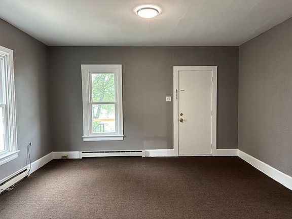 2nd image of 33-35 N 4th St #33