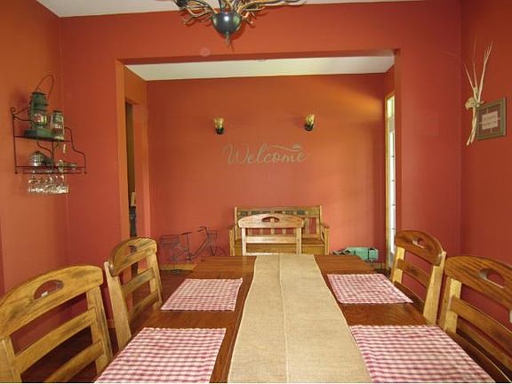 Wide open spaces with vaulted ceilings!