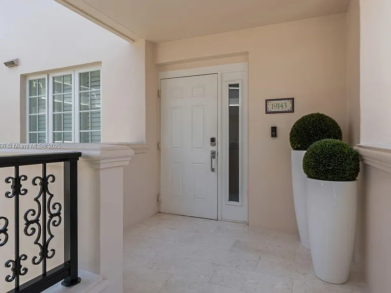 19143 Fisher Island Dr #19143 — Photo 70