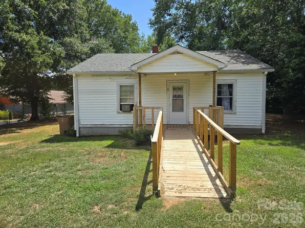 106 Lily St, Shelby, NC 28152
