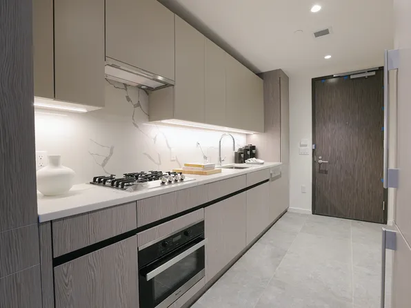 133-36 37th Avenue image 7 of 23