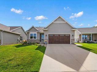 1506 Hummingbird Cir, Waterloo, IA 50702
