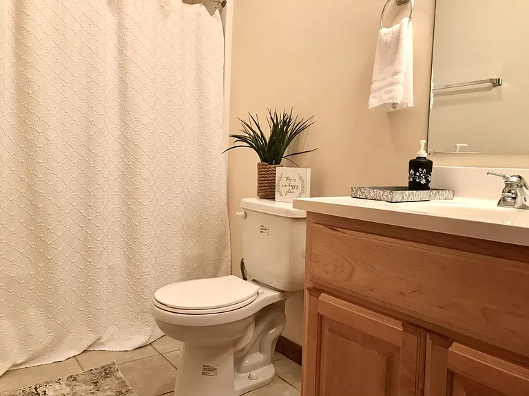 Eagle View Luxury Apartments — Photo 160