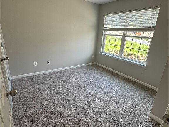5th image of 1699 Short Leaf Ln