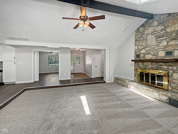3rd image of 852 Granada Dr
