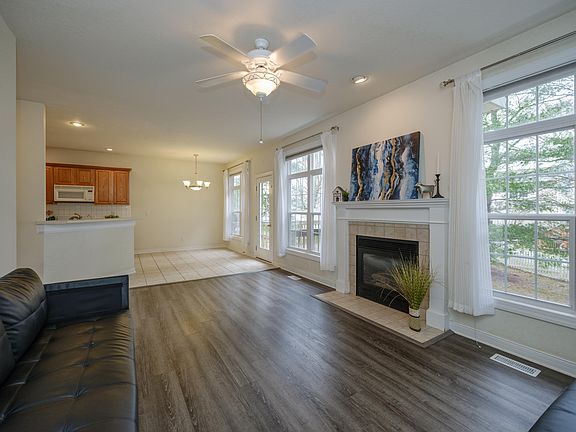 4th image of 4810 Mistwood Ave