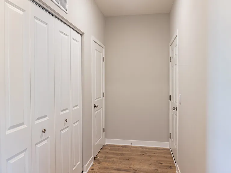 717 Winterberry Ln — Photo 33