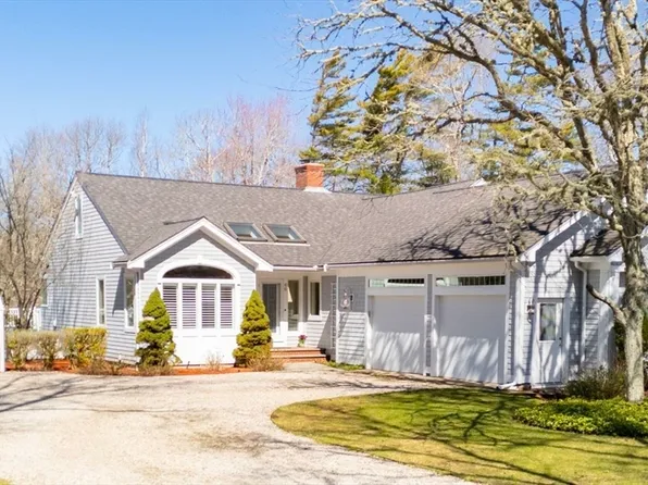 66 Grasmere Dr, Falmouth, MA 02540