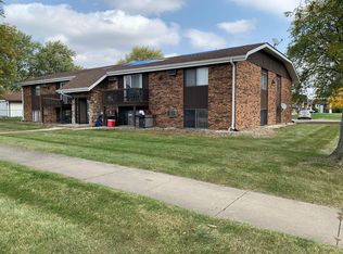 2022 Lawrence Ave #4, Lockport, IL 60441