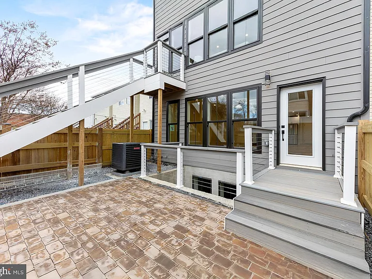 5404 4th St NW #1 — Photo 23