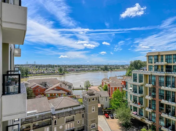 1 Renaissance Sq #1107, New Westminster, BC V3M 0B6