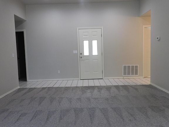 5th image of 815 S Greystone St