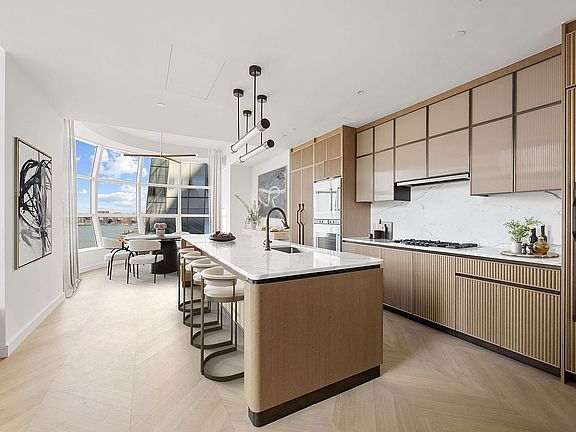 3rd image of 515 W 18th St APT 1010