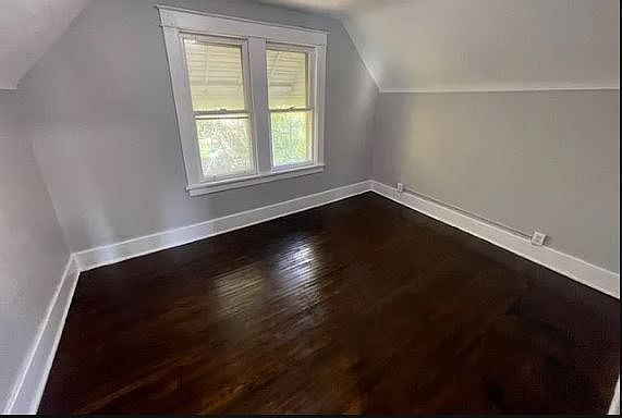 5th image of 555 22nd St #3A