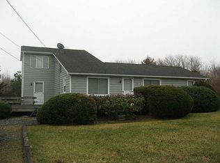 170 Blueberry Ln, Charlestown, RI 02813