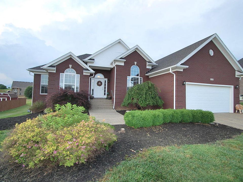 1st image of 379 Crimson Creek Dr