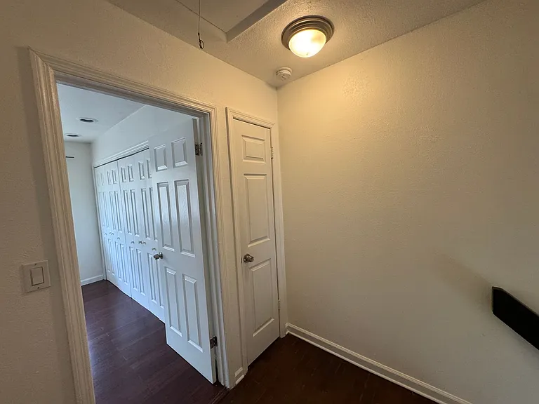 6061 Windhover Dr #10-D10 — Photo 17