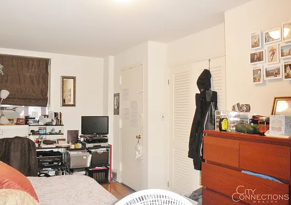 Rented by City Connections Realty | media 40