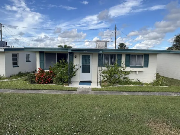 1516 Council Dr, Sun City Center, FL 33573