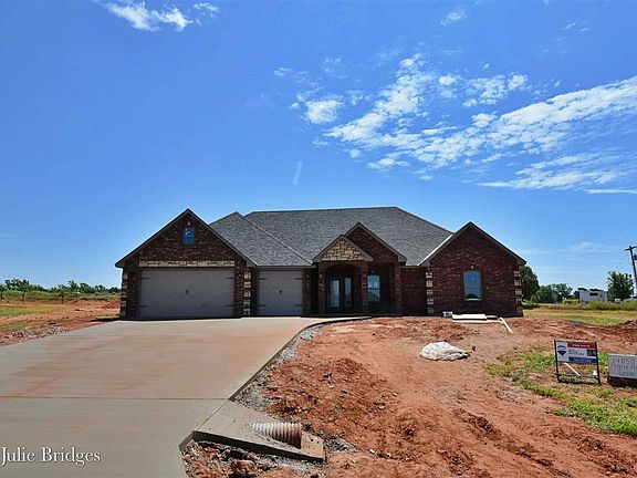 2nd image of 14050 NE Prairie Hill Cir