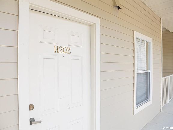 5th image of 5025 SW 91st Ct #H-202
