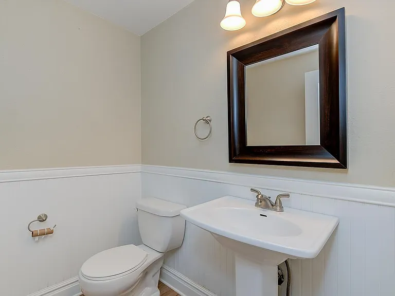 1025 N Eagle Hills Way — Photo 19