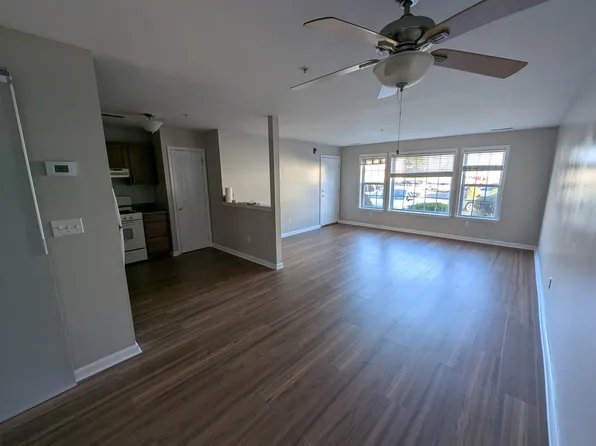 9228 Blue Grass Rd, Philadelphia, PA