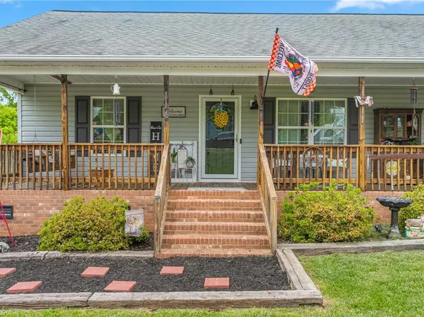 114 Jackie Dr, Lexington, NC 27292