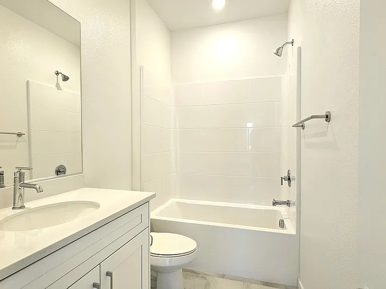6045 Fairfax Dr — Photo 25