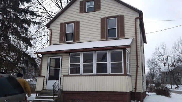 1st image of 986 Shannon Ave