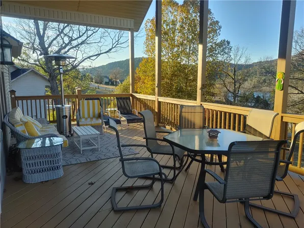 3 Colt Ln, Eureka Springs, AR 72631