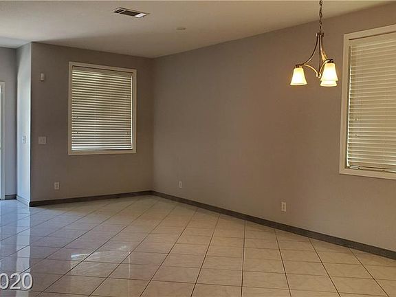 3rd image of 7711 Hampton Cove Ln