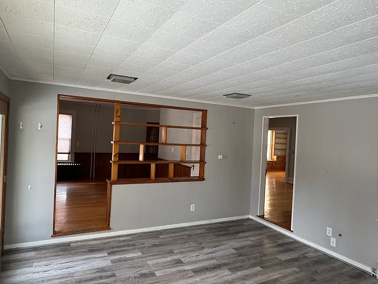 465 Hills St — Photo 24