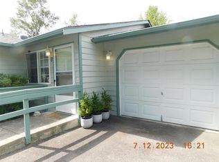 1508 N Waugh Rd #B, Mount Vernon, WA 98273