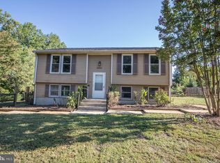 45702 Robinson Ct, Great Mills, MD 20634