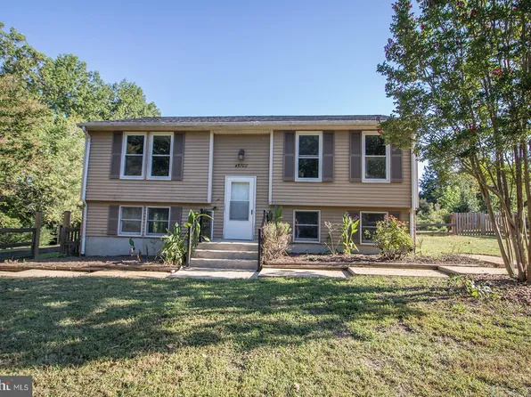 45702 Robinson Ct, Great Mills, MD 20634