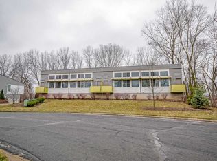 3048 Anderberg Dr #6, Madison, WI 53713