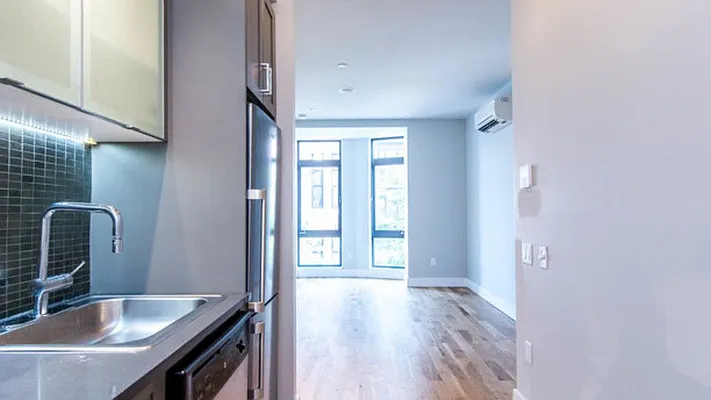 Rented by Nooklyn NYC LLC | media 103