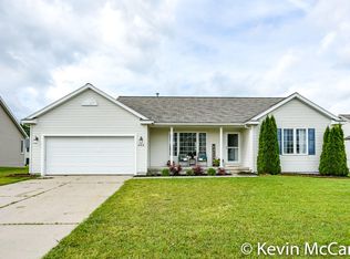 664 Green Meadows Dr, Middleville, MI