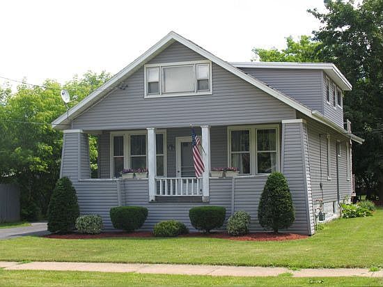 Absolutely immaculate bungalow!