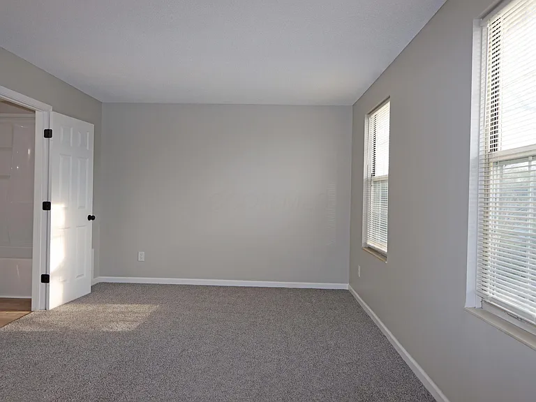 1686 Jupiter Ave — Photo 30
