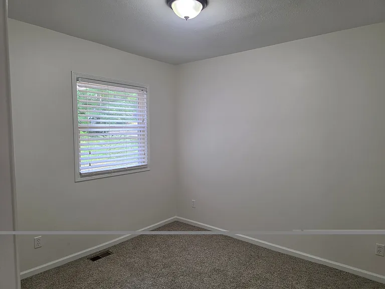119 Park Ave — Photo 7