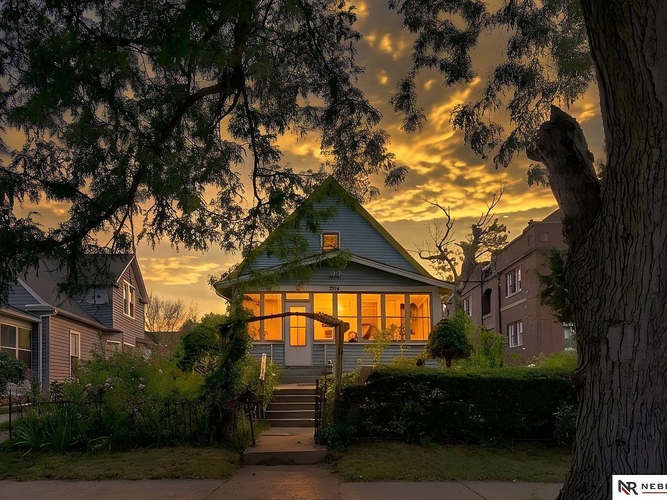 1st image of 2214 Deer Park Blvd