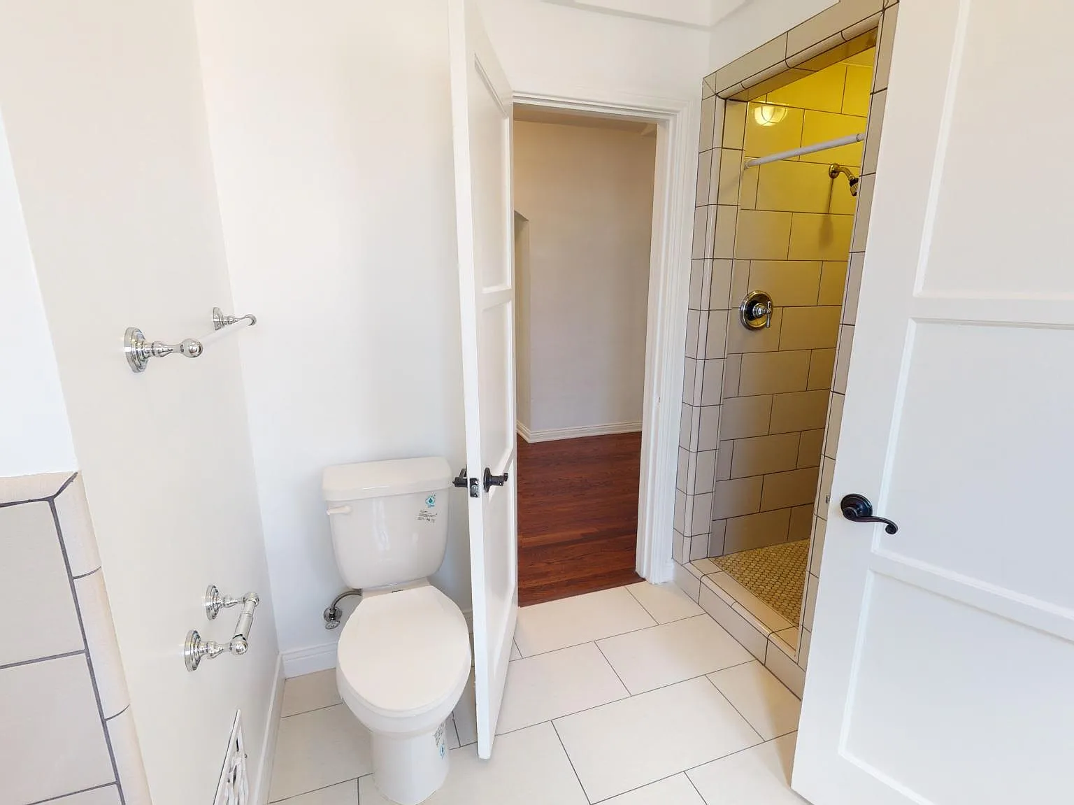 4 bed, 1892 sqft, $6,200 — Photo 3