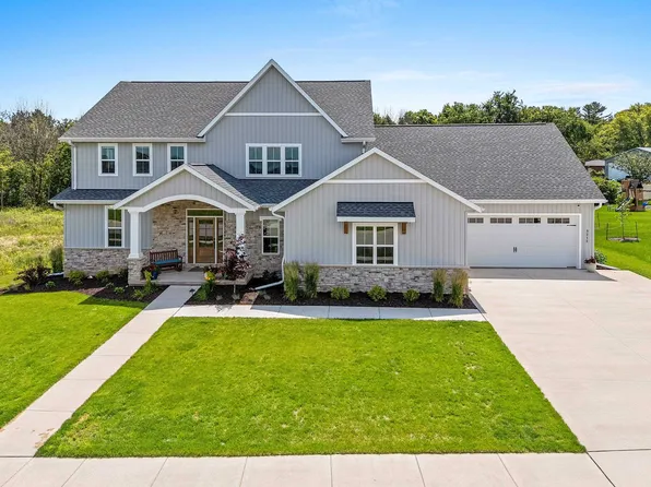 3215 Rockcress Cir, Green Bay, WI 54311