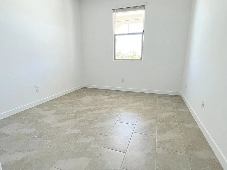 17006 W Las Palmaritas Dr — Photo 8