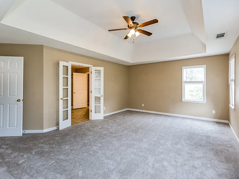 815 Tynsdale Dr — Photo 12