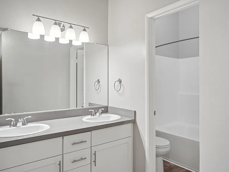 Paloma Summit Condominium Rentals — Photo 26