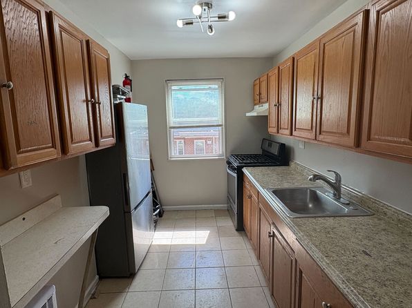 2311 Altamont Pl SE APT 202