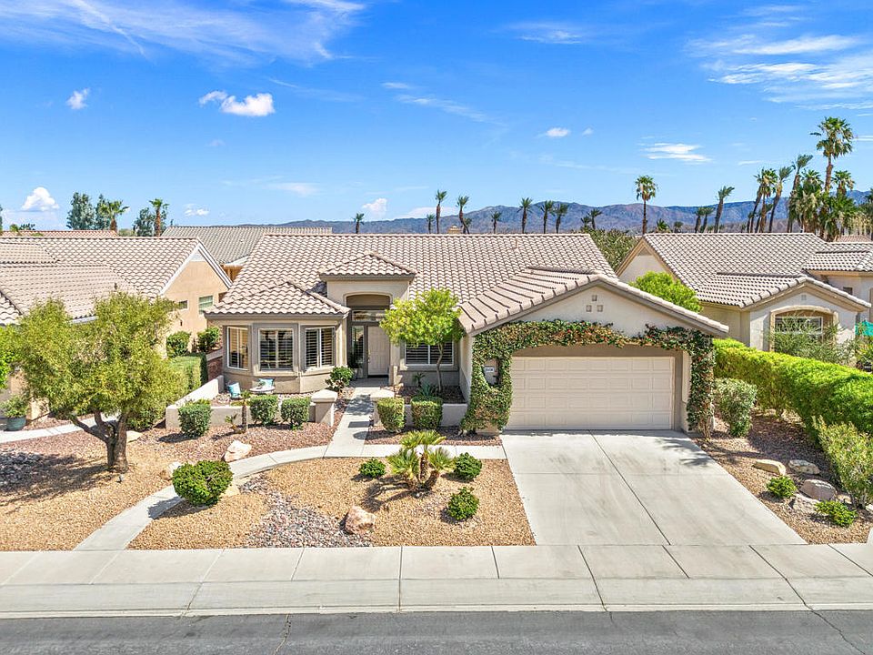 1st image of 78328 Silverleaf Ct